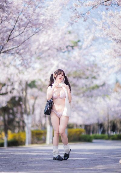 开会桌下把荫蒂添的好多水小说_DVD电影在线观看