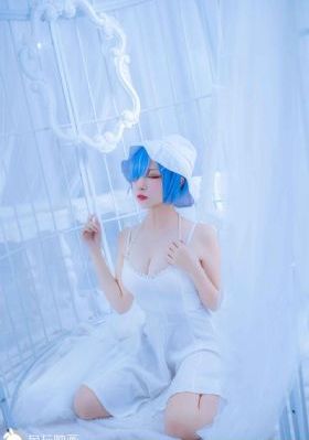 大学生第一次破女处视频国产_高清超清在线观看