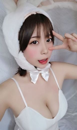 亚洲卡一卡二毛片_HD手机免费观看完整